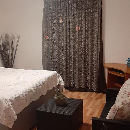 סנג' Apartment Matej מראה חיצוני תמונה