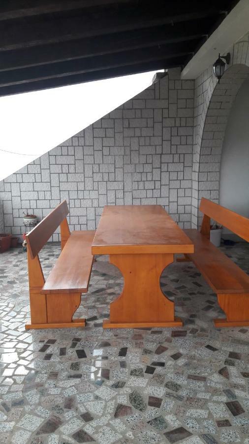 סנג' Apartment Matej מראה חיצוני תמונה